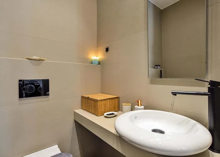 Alex Downtown La Canée