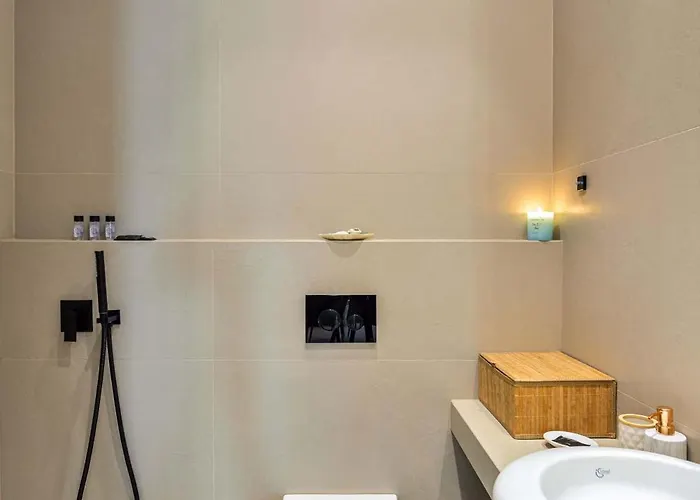 Alex Downtown Appartement La Canée