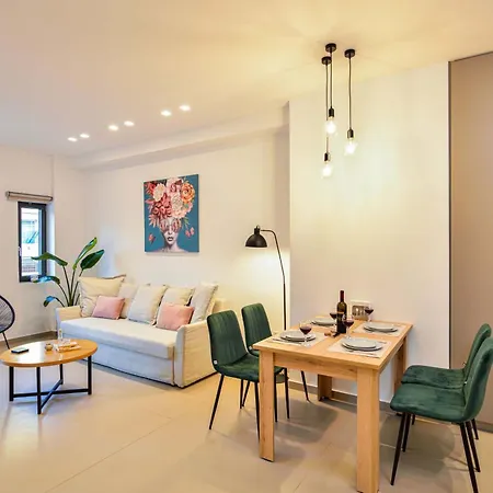 Alex Downtown Apartman Hriszí Aktí Haniá