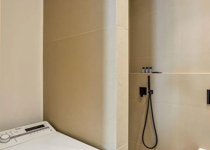 Alex Downtown * Ханья